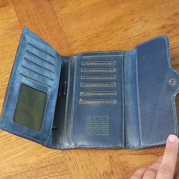 Matt & Nat wallet - Picture 3 of 8